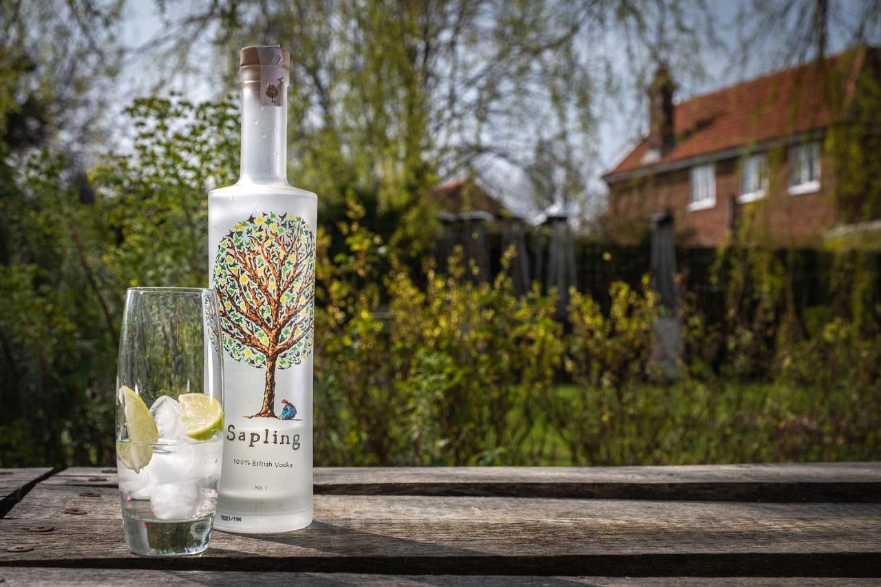 The Weeping Willow Bury St. Edmunds Экстерьер фото